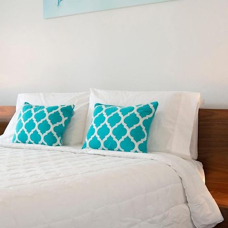Beach Living At Island Pine Villas Blse George Town Exterior foto